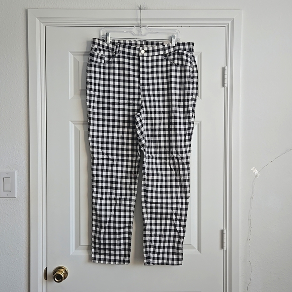 Chico's Pants - Chico's Black and White Checkered/gingham Chinos